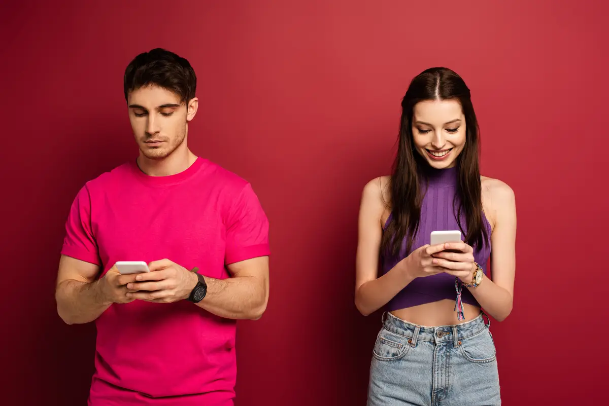 Why Chat Lines Are the Best Dating App Alternative in 2026?