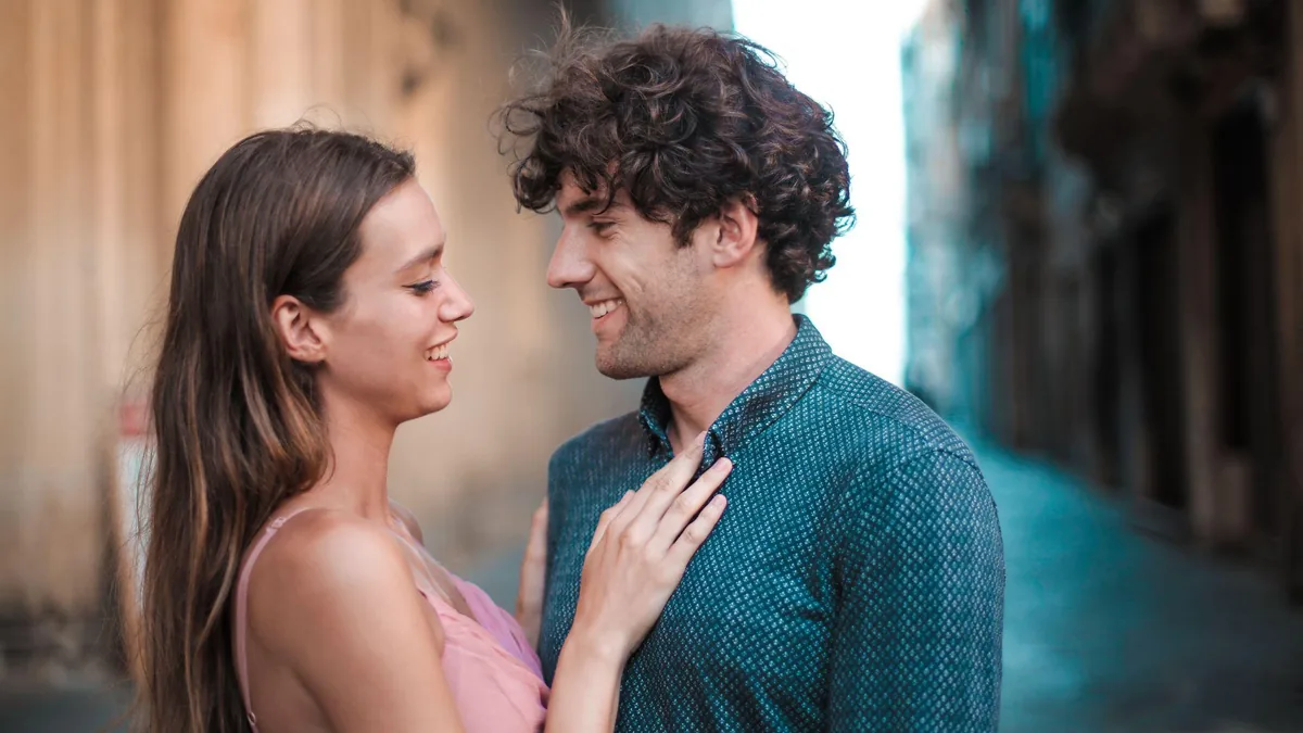 How to Flirt Without Being Awkward?