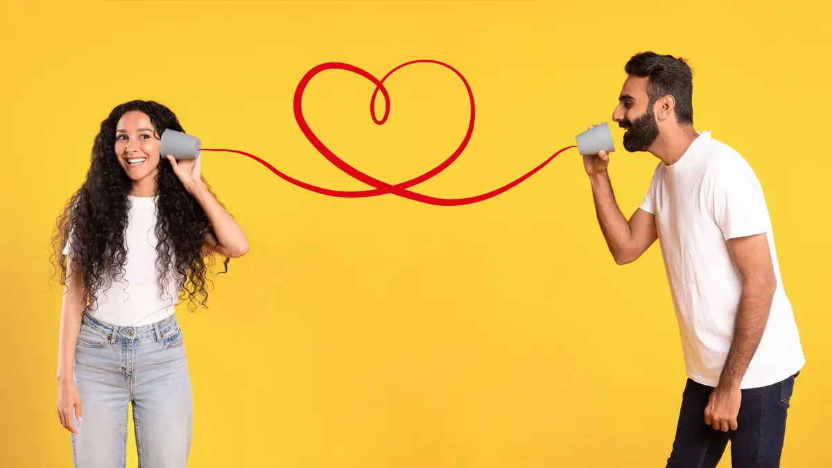 Finding Love in the Digital Era: How Online Chat Bridges Hearts